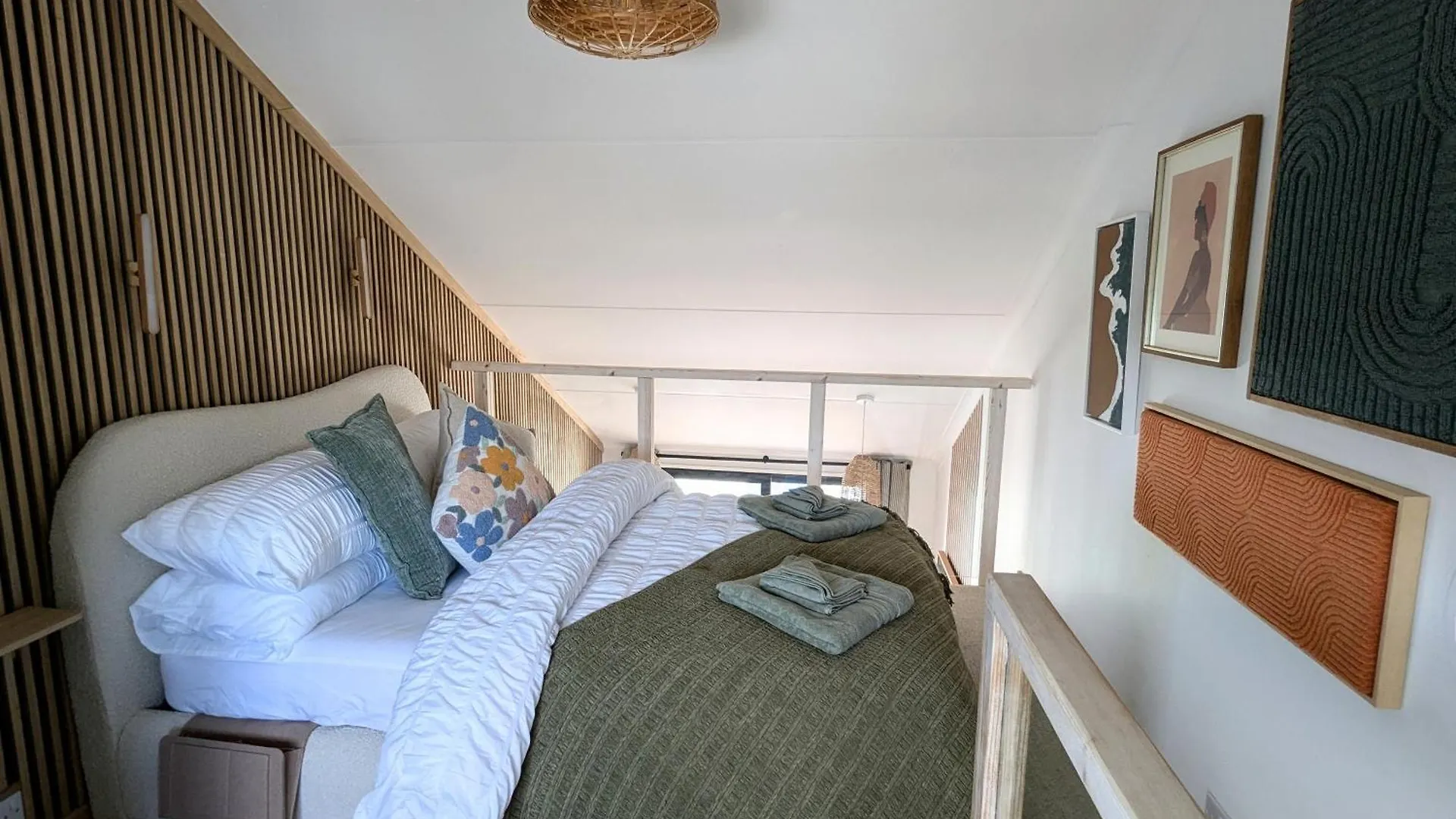 Chalet Tinytin Home On The Ocean Brighton