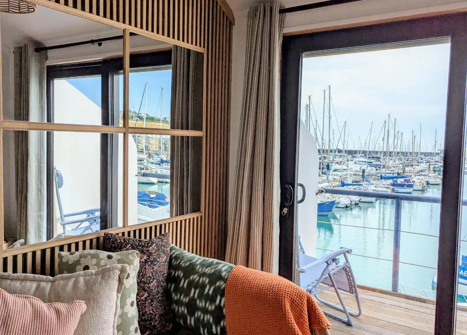 Chalet Tinytin Home On The Ocean Brighton