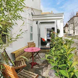 Holiday home Plush City Centre Micropad With Parking, Brighton